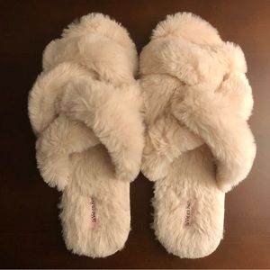 La Vie En Rose Soft Fluffy Open Toe House Slippers